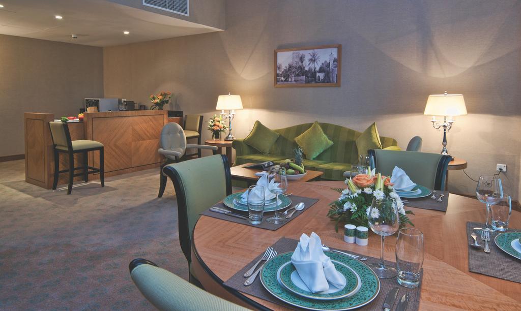 Wiseman Grand Hotel Доха Экстерьер фото Suite